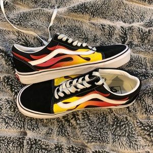 VANS flames low tops